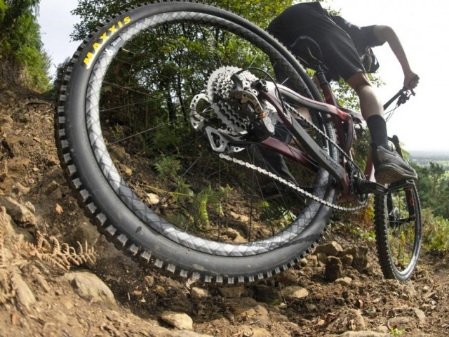 Introducing SECTOR 9i Carbon-Innegra Wheelset