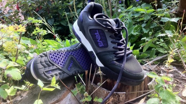 Mountain Bike Reviews - Teva Links MTB Shoe  2012