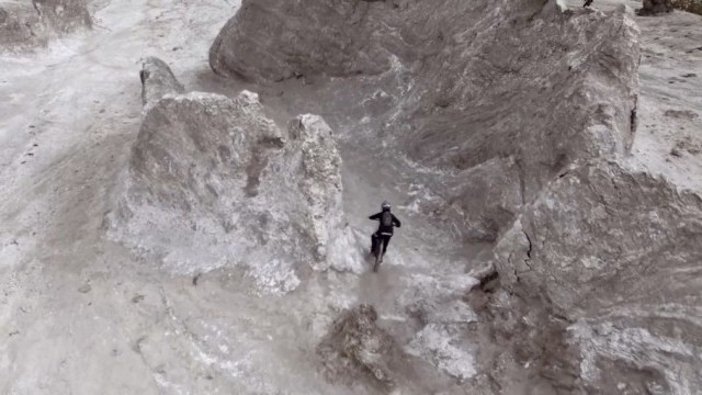 Jaws - Alpine Adventure