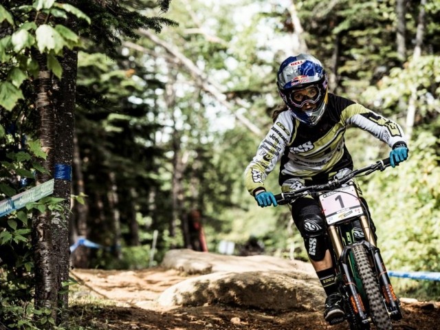 DHI - 2015 UCI MTB World Cup Presented by Shimano: Mont Sainte Anne (CAN) / Actionclip
