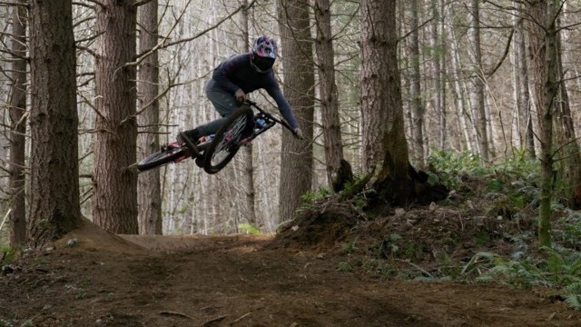 Video: Reece Wallace X Maxxis Shorty