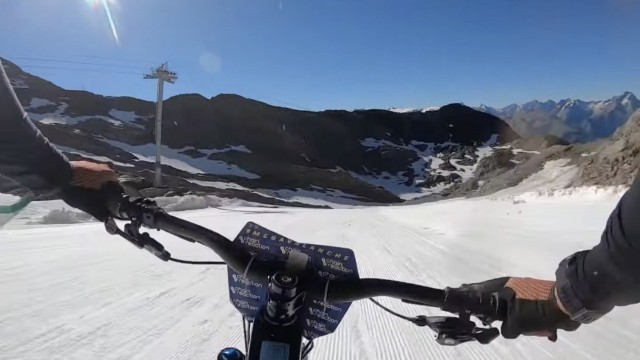 Wipeout Wednesday: Megavalanche 88kph Crash