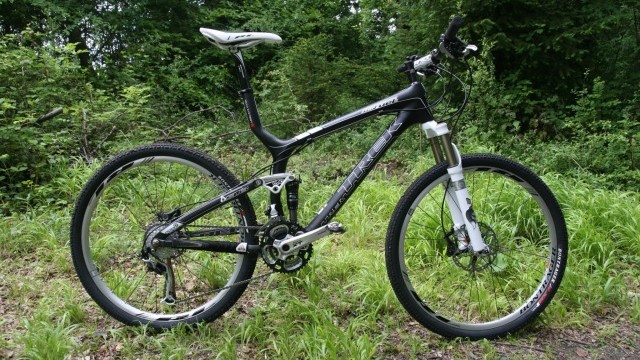 Mountain Bike Reviews - Trek Bikes Top Fuel 9.8  2010
