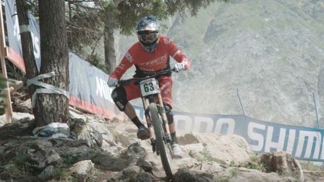 Atherton Diaries Ep 8: Back on the Bike, Beach Life & Downhill World Cup Lenzerheide!