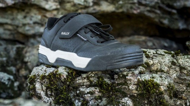 Bontrager Release All New Clipless MTB Shoe
