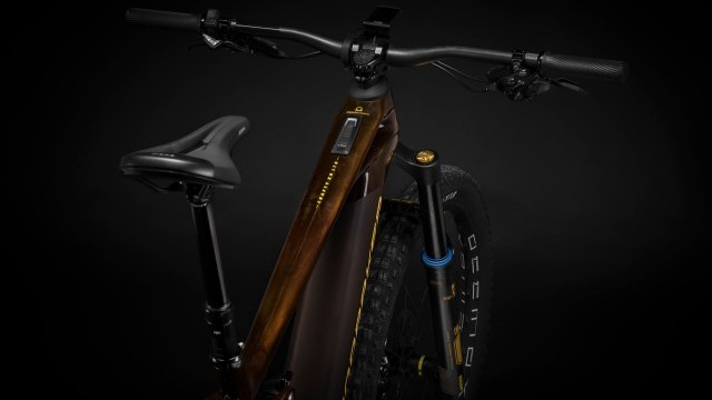 The new Mondraker Crafty Carbon XR LTD