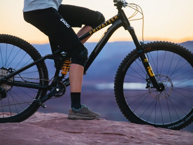 Privateer Introduces the 141 Öhlins Edition