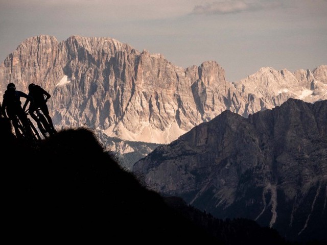 Video: "Connection" – A Pro MTB Reunion in The Pale Mountains