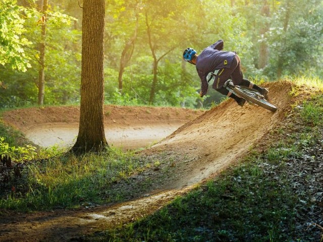 Video: 'MTB Paradise in Arkansas' feat Mark Matthews