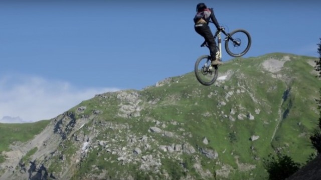 Hucking it with Kyle and Damon! Sundays in Châtel – Episode Five