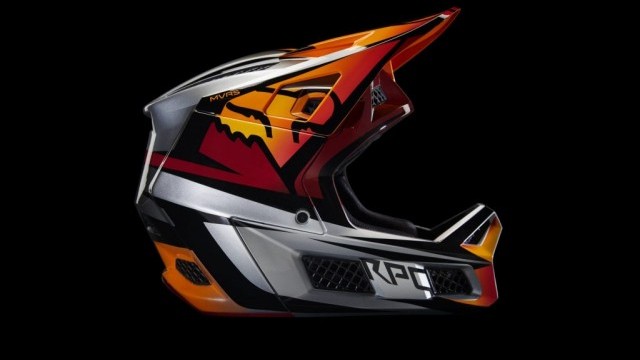 An Icon Redefined - The All New Rampage Pro Carbon From Fox