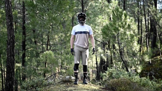 Animoz Clothing - Clothing Made From Recycled Bottles