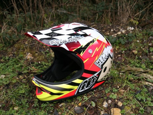 Troy Lee Designs D2  2010
