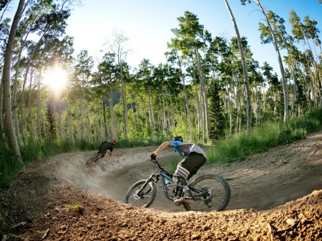 Reece Wallace and KC Deane Mob Deer Valley
