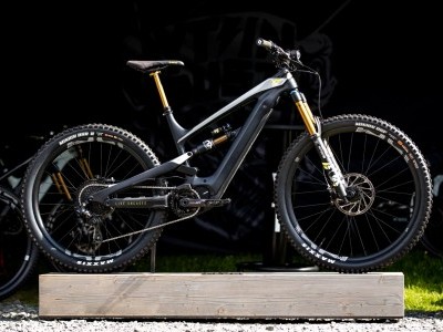 YT Industries Decoy CF Pro Race 2019 Mountain Bike Review