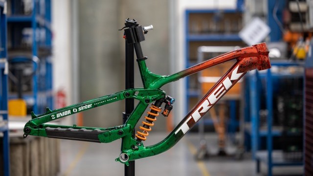 Team Unior-Sinter Factory Racing is back on Trek bikes