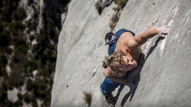 RandomFridays: No Ropes | Climbing Up Hundreds Of Feet | Freesolo