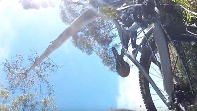 #WipeoutWednesdays: MTB Fail Compilation 2018 Road Gap