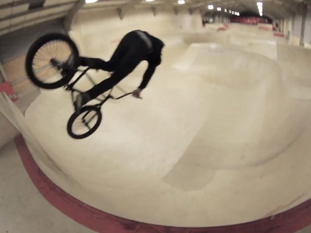 CORBY - INSANE FREESTYLE BMXING
