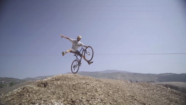 Video: Picking Your Own Path - Dylan Crane's Fun Gravel Edit