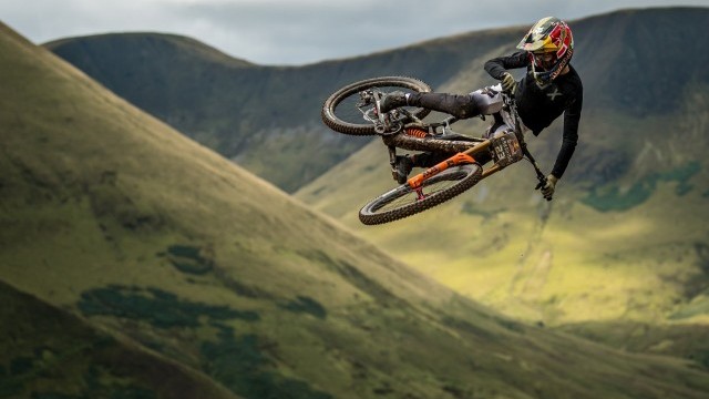 UCI MTB World Cup: Jackson Goldstone flies to first Red Bull Hardline title