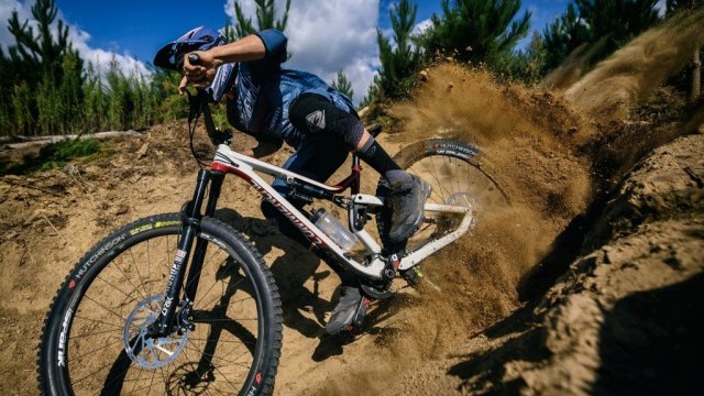COMMENCAL VALLNORD Enduro Team Welcomes Two New Riders