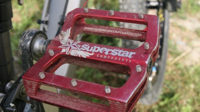Mountain Bike Reviews - Superstar Components CNC Nano Tech Flats  2010