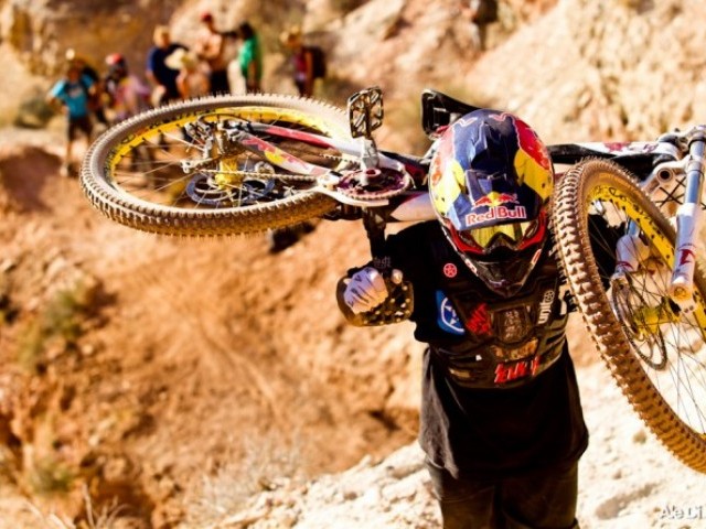 New tires for Andreu "LaCONTIguy"