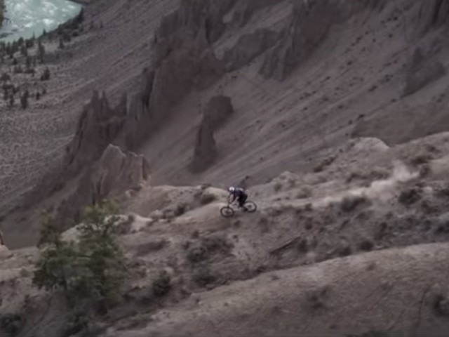 Back To The Roots Of Big Mountain Freeriding - Follow The Fraser