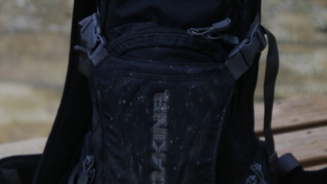 Mountain Bike Reviews - Dakine Nomad Pack 2010
