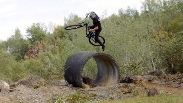 Video: 'Remnants' feat Chris Akrigg