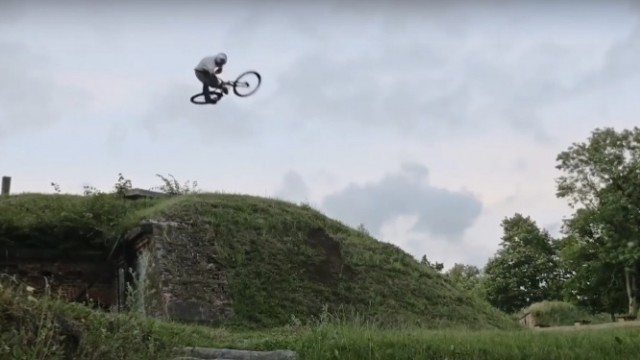 Monday Motivation: Fortification: Pavel Alekhin Nailing World-First MTB Tricks