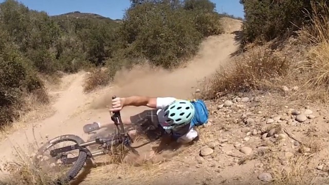 #WipeoutWednesdays: MTB Crash & Fails | 2018 Compilation