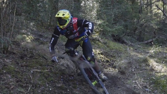 How To Ride Flat Corners - MTB Pro Tip With Cedric Gracia