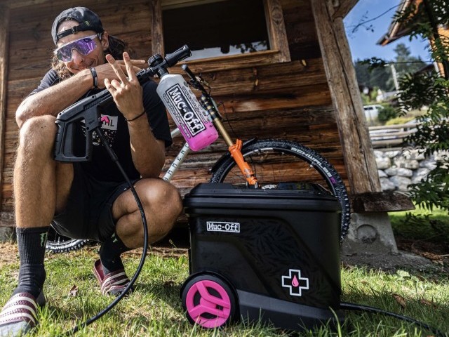 Muc-Off Launches World's 1st Mobile Snow Foam Bike Washer