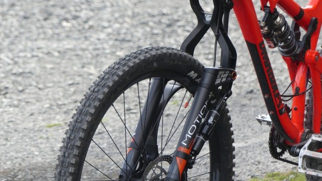 Mountain Bike Reviews - Motion Ride E-18 Linkage Forks 2019