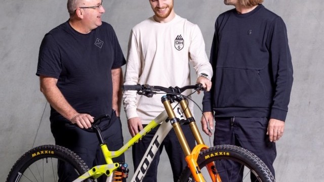 The SCOTT DH Factory Welcomes Ethan Craik and Gonçalo Bandeira