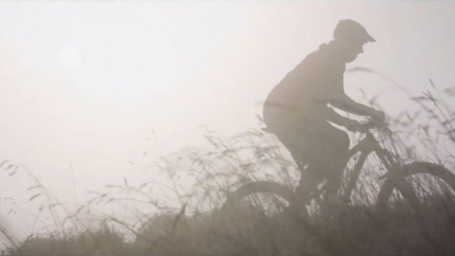 Monday Motivation: Blowing Up Corners With Team Lac Blanc SCOTT