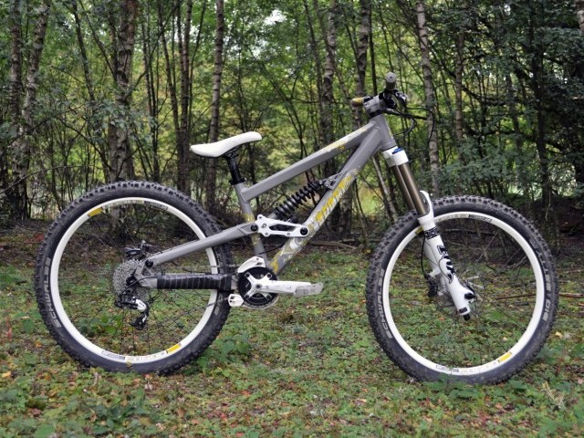 Scott Bicycles Voltage FR 10  2012