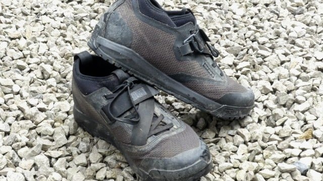 teva mountain bike shoes