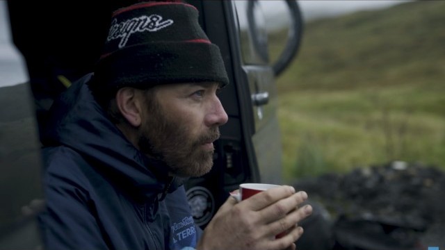 VIDEO: Rob Warner - Three Peaks