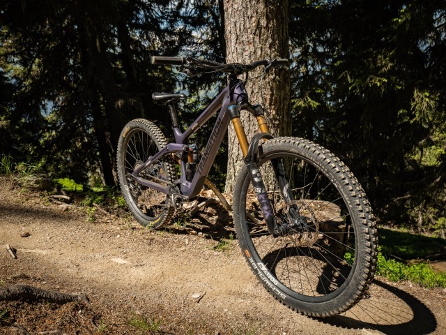 Transition Bikes Spire CF L 2023