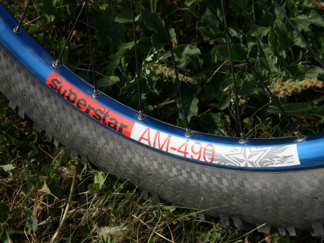 Superstar Components Tech2 Evo AM/Enduro 135 Switch Wheelset  2010