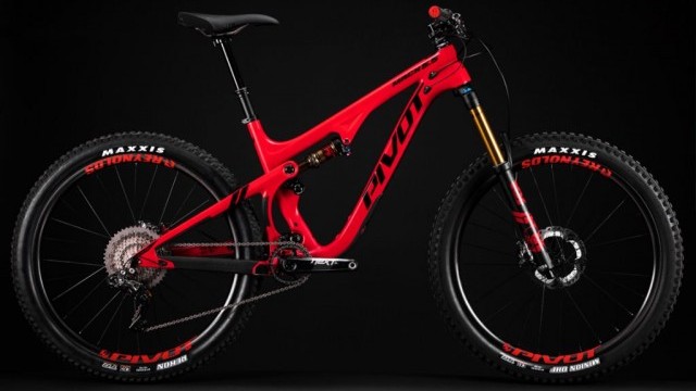 Pivot Mach 5.5 - Fox Live Valve Has Arrived