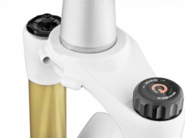 The new MAGURA eLECT automatic fork lock-out