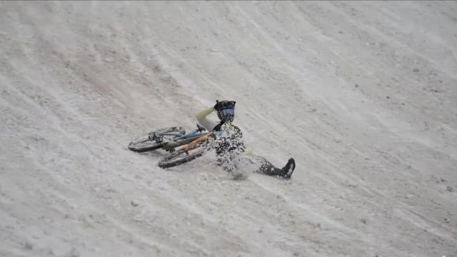 Wipeout Wednesday! RAW MTB Crash & Carnage Compilation - Megavalanche 2022