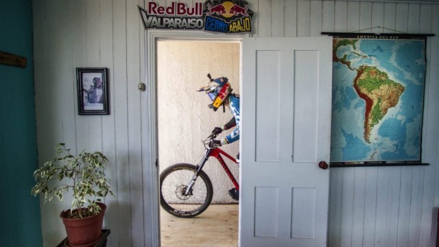 Urban Downhill - The Year Of Slavik