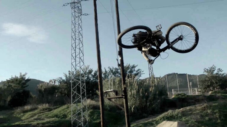 Andreu Lacondeguy - Aerial Wizardry!