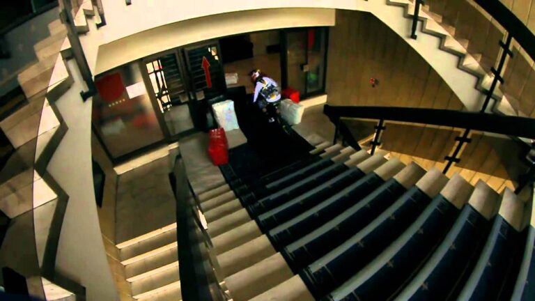 Urban Downhill The Next Level: Indoors!