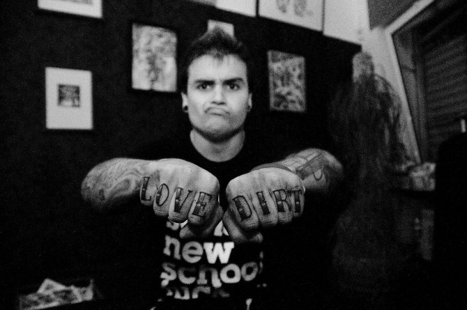 Andreu_Love_Dirt_by_Sebas_Romero_kl